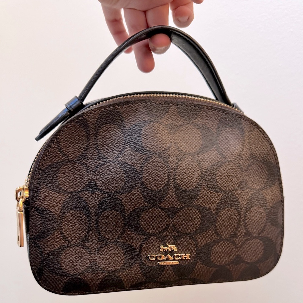 NWOT Coach Brown Signature Canvas Dome Crossbody Bag W/ Hangtag